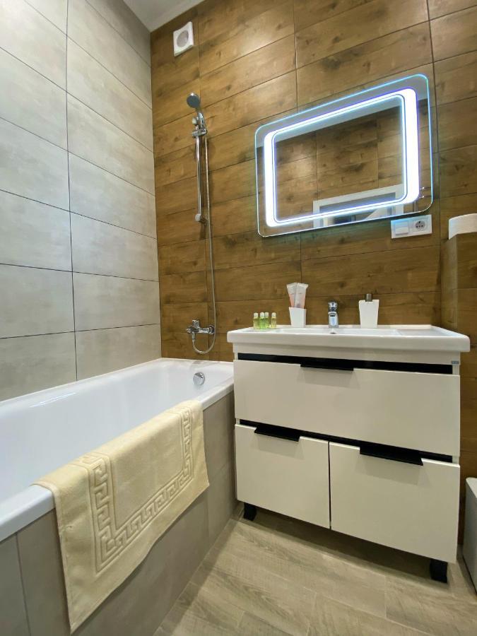 Apartment центр жк театральний& авто жк Great House & центр жк шевченка